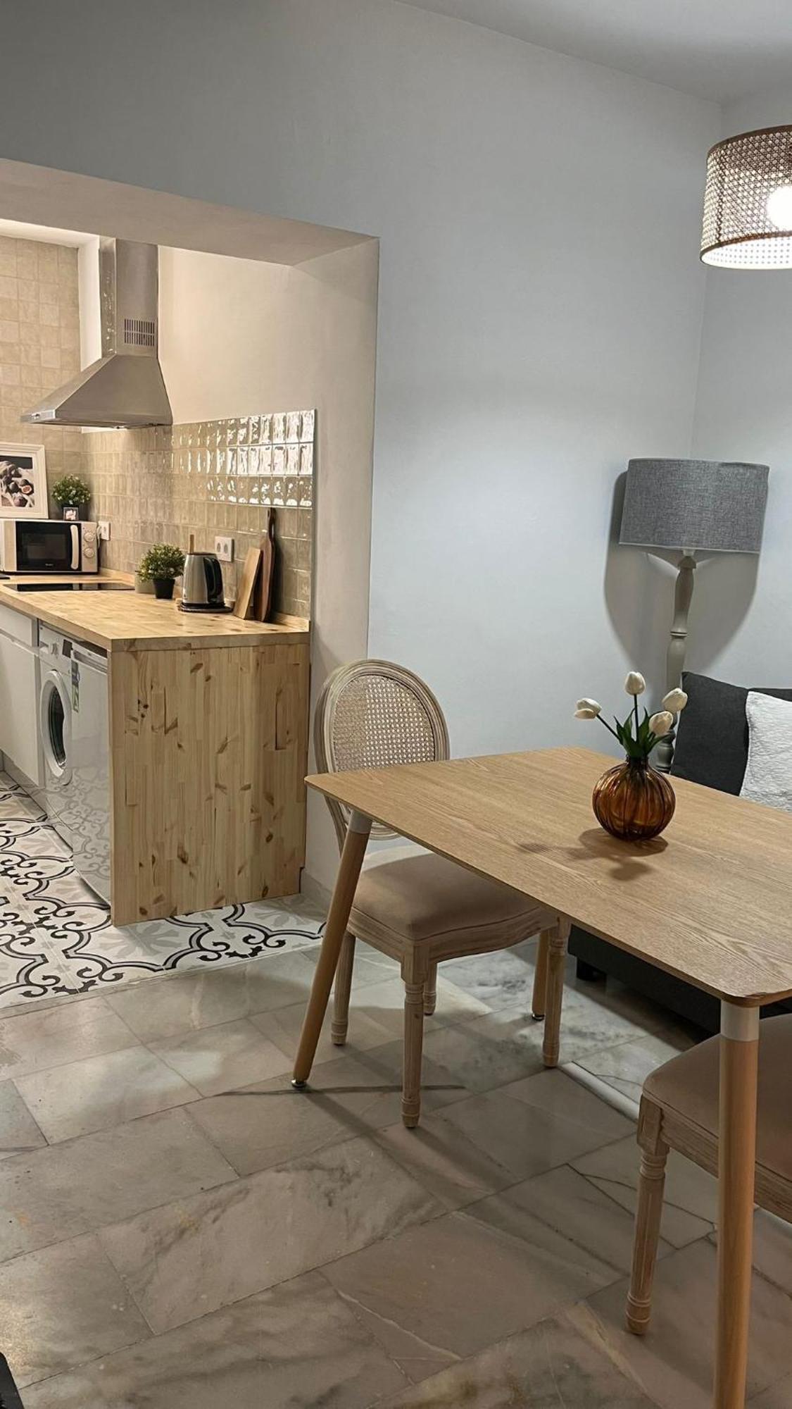 Apartamento En Casco Antiguo - Plaza De La Gavidia Севилья Экстерьер фото