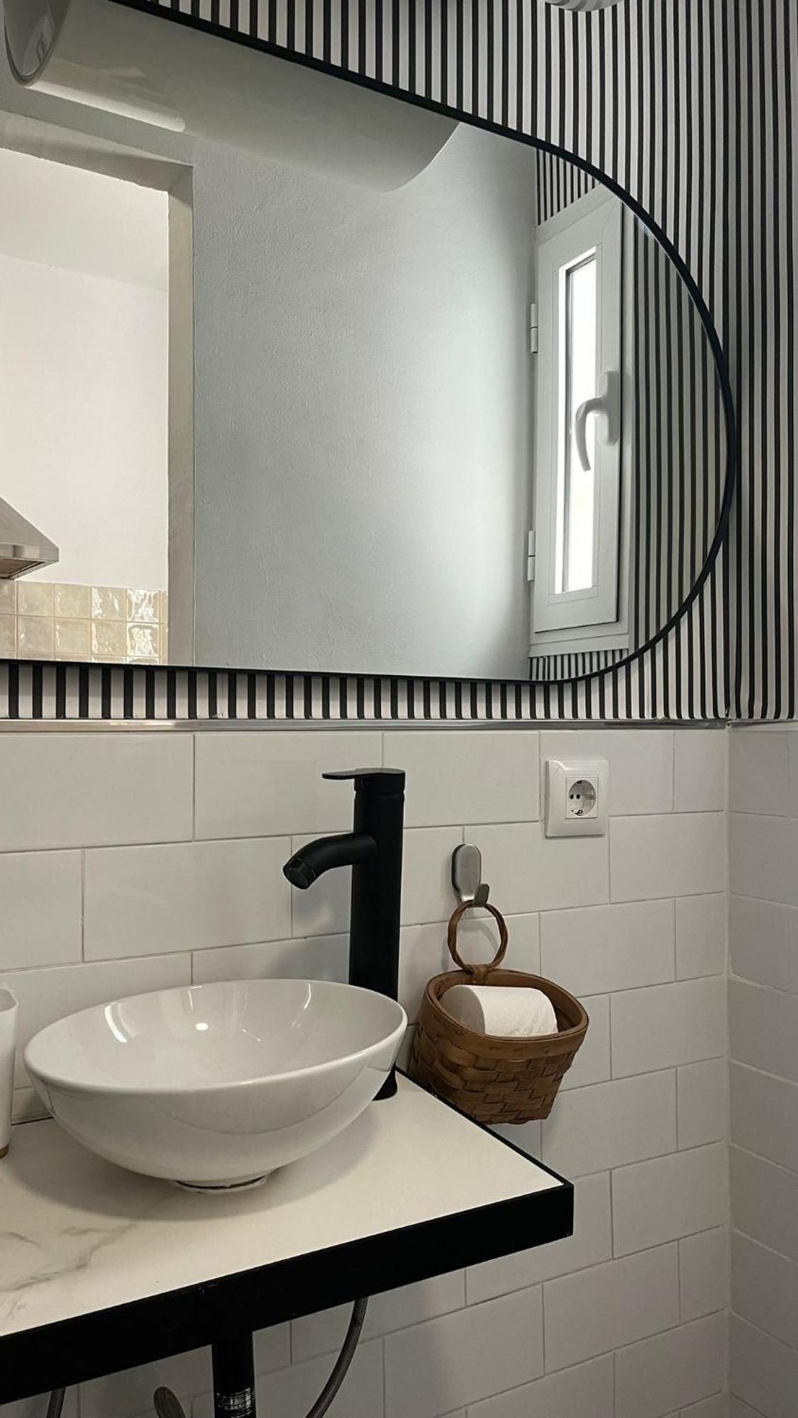 Apartamento En Casco Antiguo - Plaza De La Gavidia Севилья Экстерьер фото