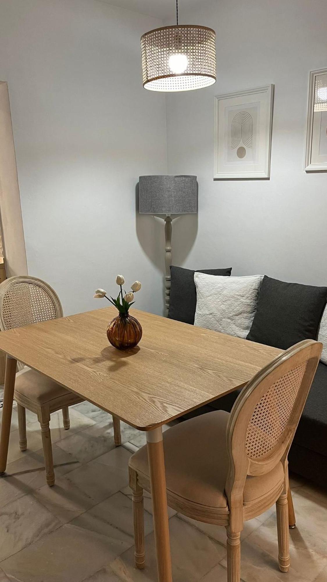 Apartamento En Casco Antiguo - Plaza De La Gavidia Севилья Экстерьер фото