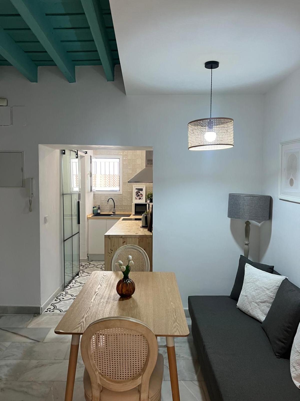 Apartamento En Casco Antiguo - Plaza De La Gavidia Севилья Экстерьер фото
